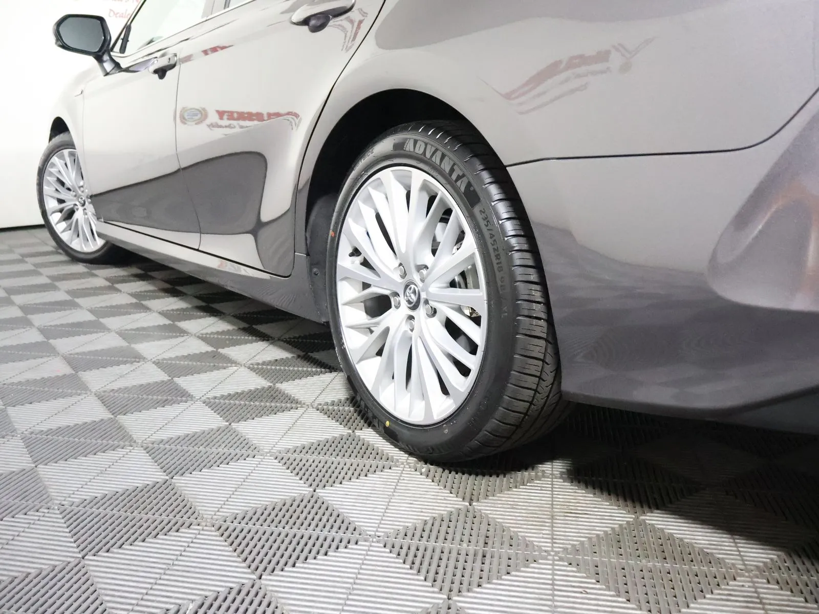 Toyota Camry photo 11