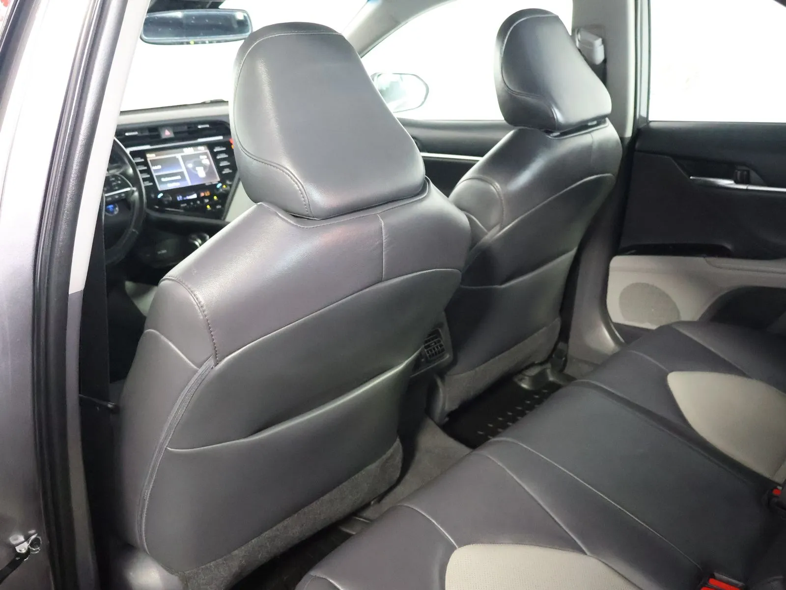Toyota Camry photo 38