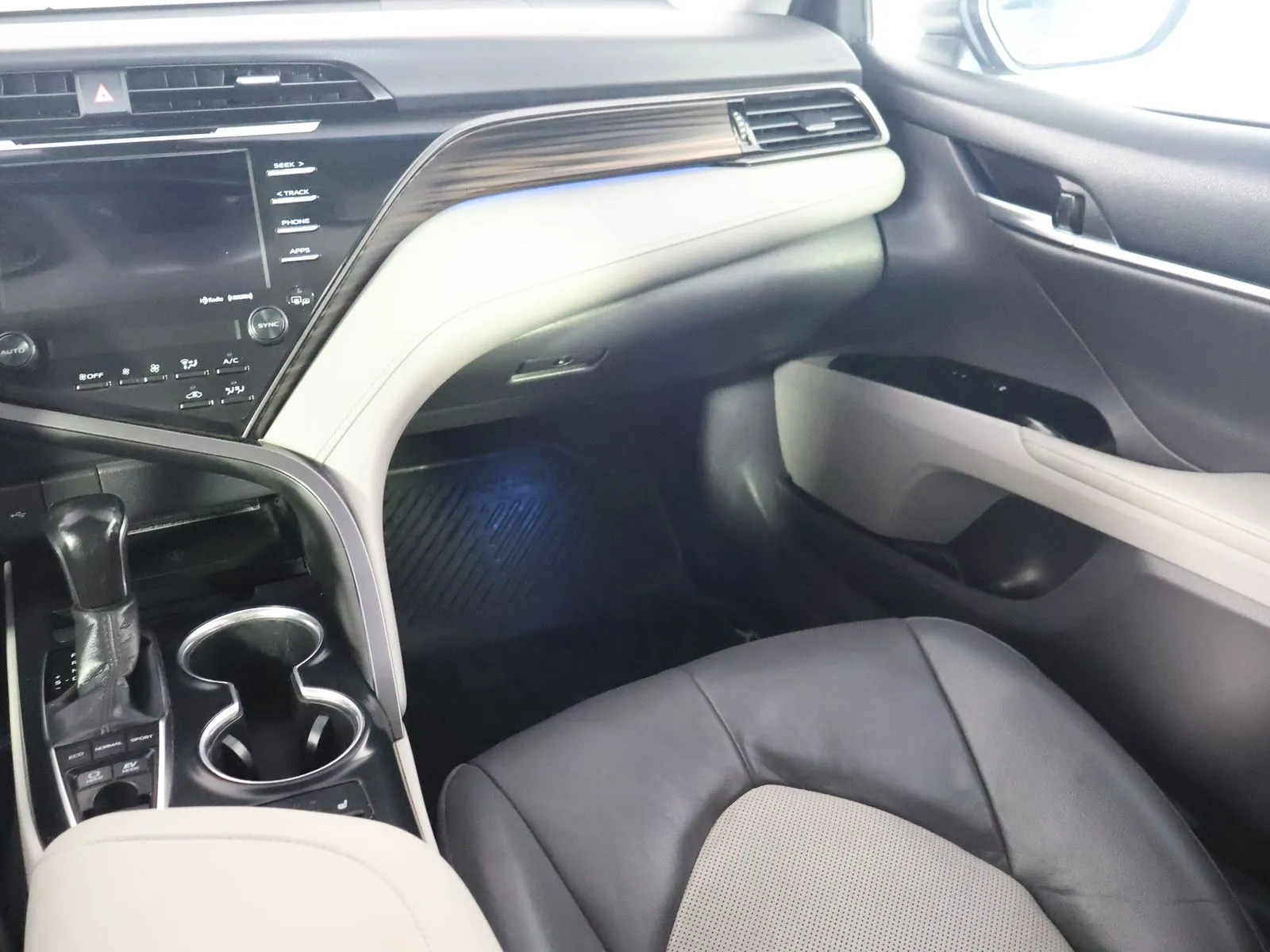 Toyota Camry photo 27