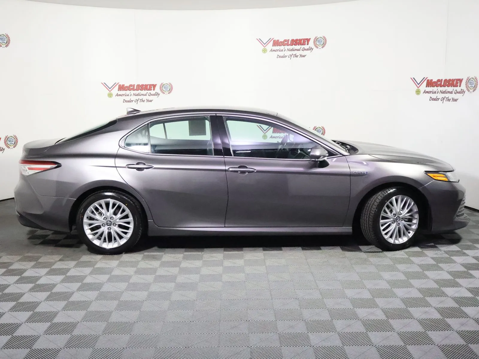 Toyota Camry photo 3