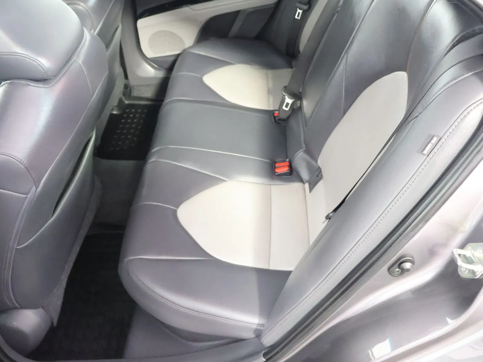 Toyota Camry photo 39