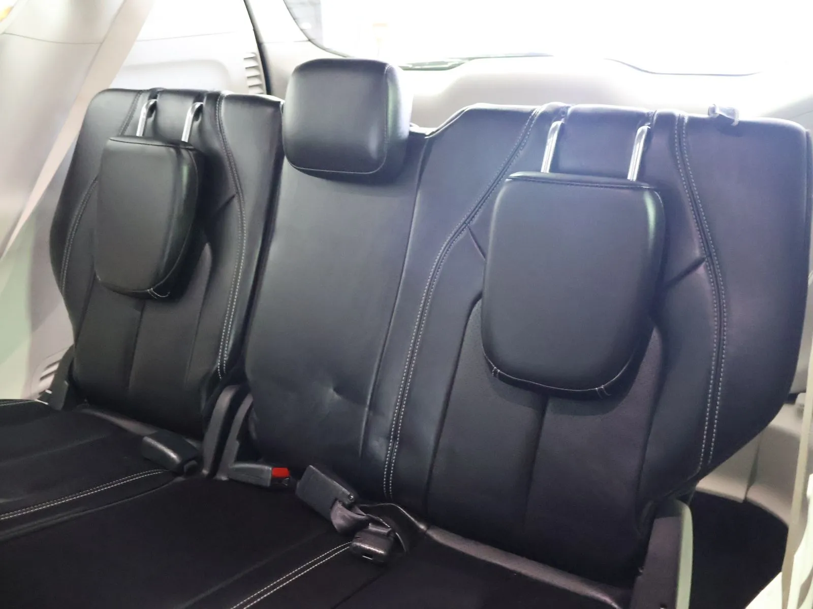 Chrysler Pacifica photo 39