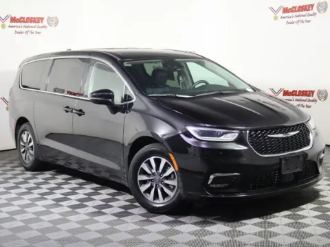 Photos of 2024 Chrysler Pacifica Hybrid Select for sale in Colorado Springs, CO at McCloskey Imports & 4x4s (Licensed as McCloskey Isuzu)