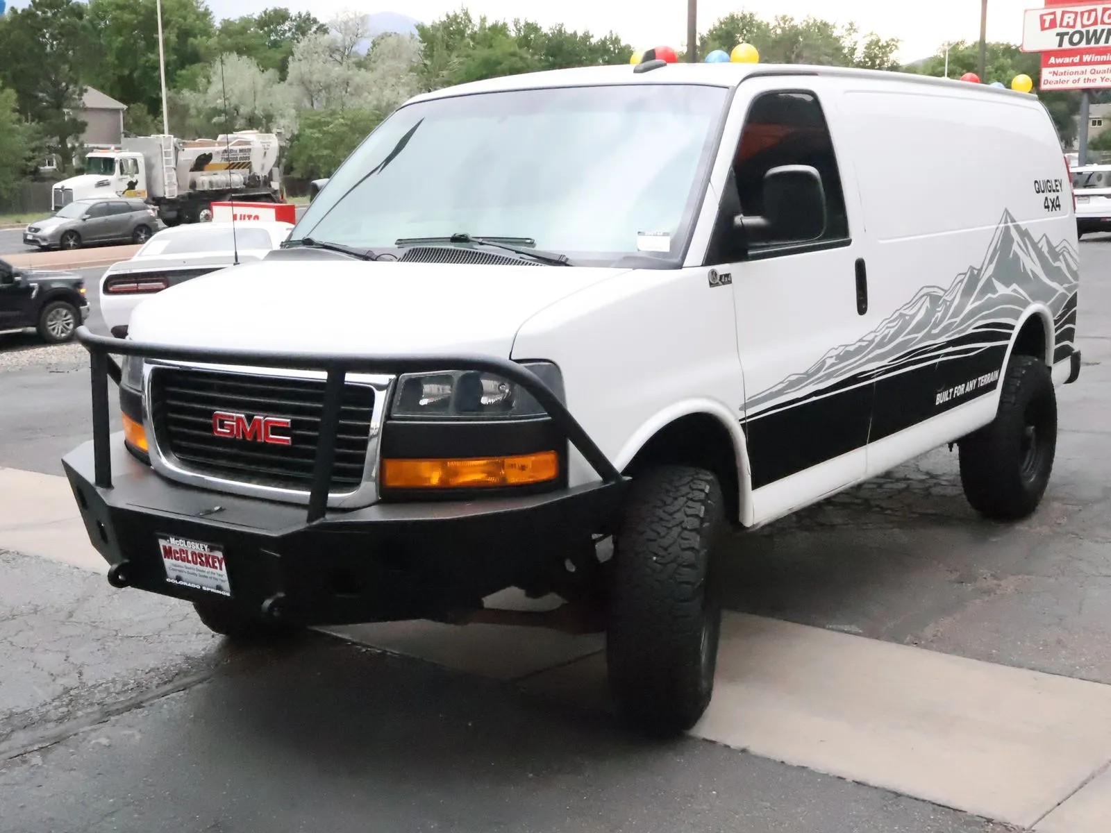 GMC Savana photo 25