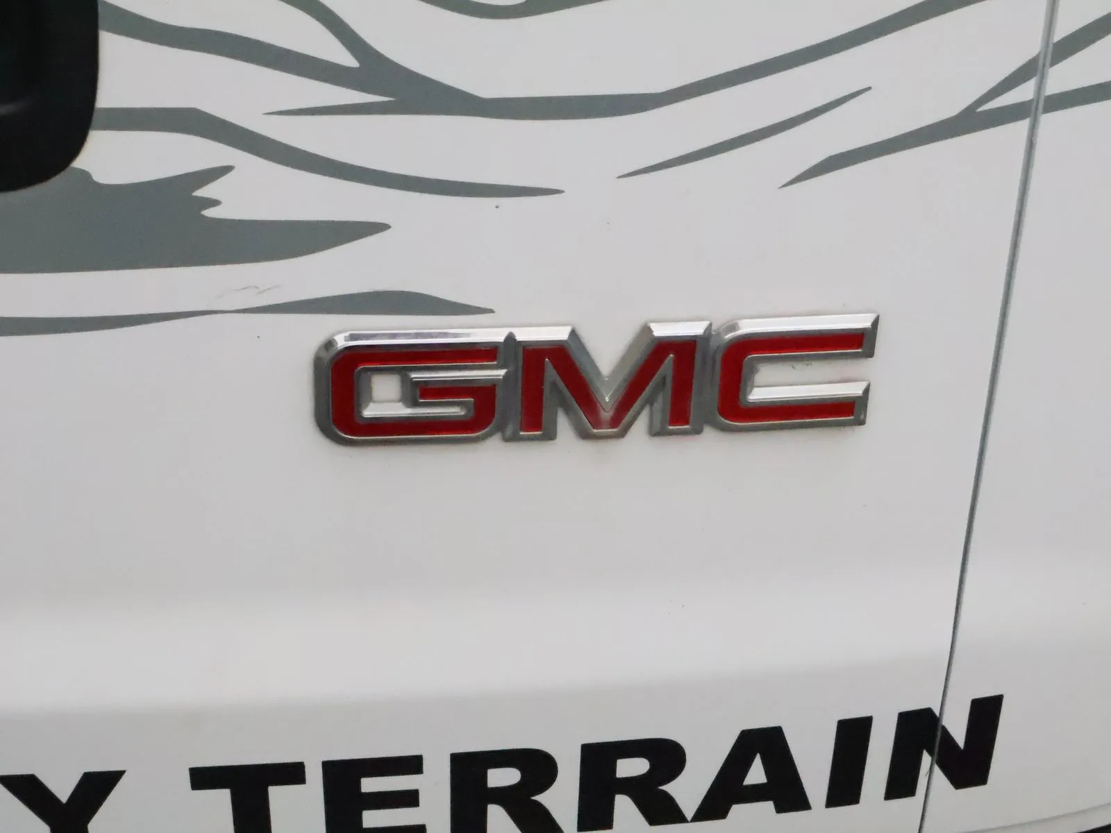 GMC Savana photo 16