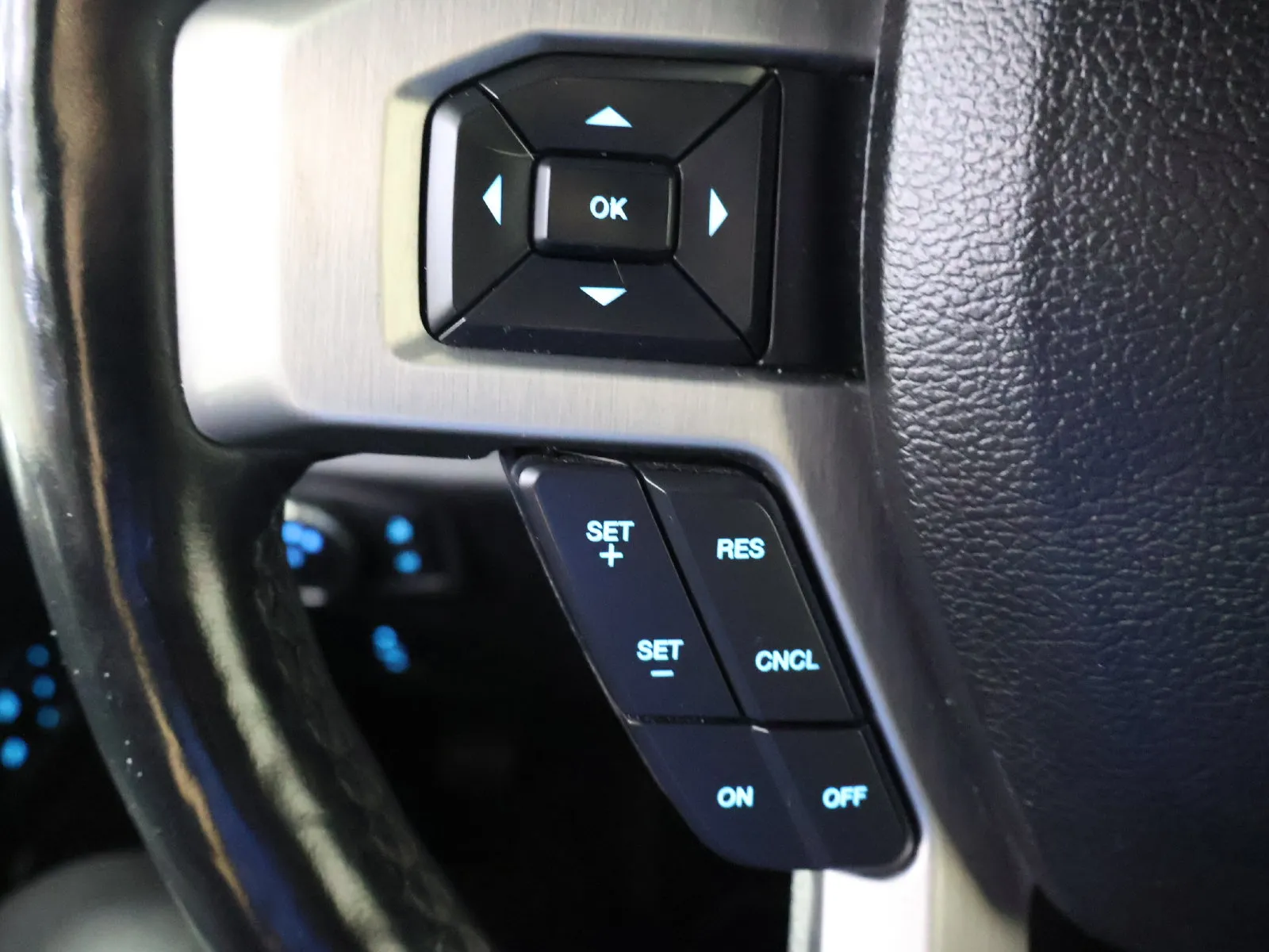 Ford F-150 photo 40