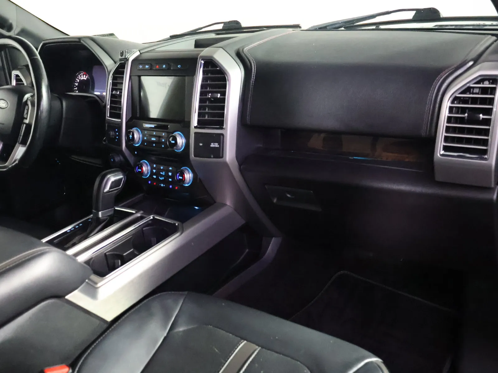 Ford F-150 photo 49