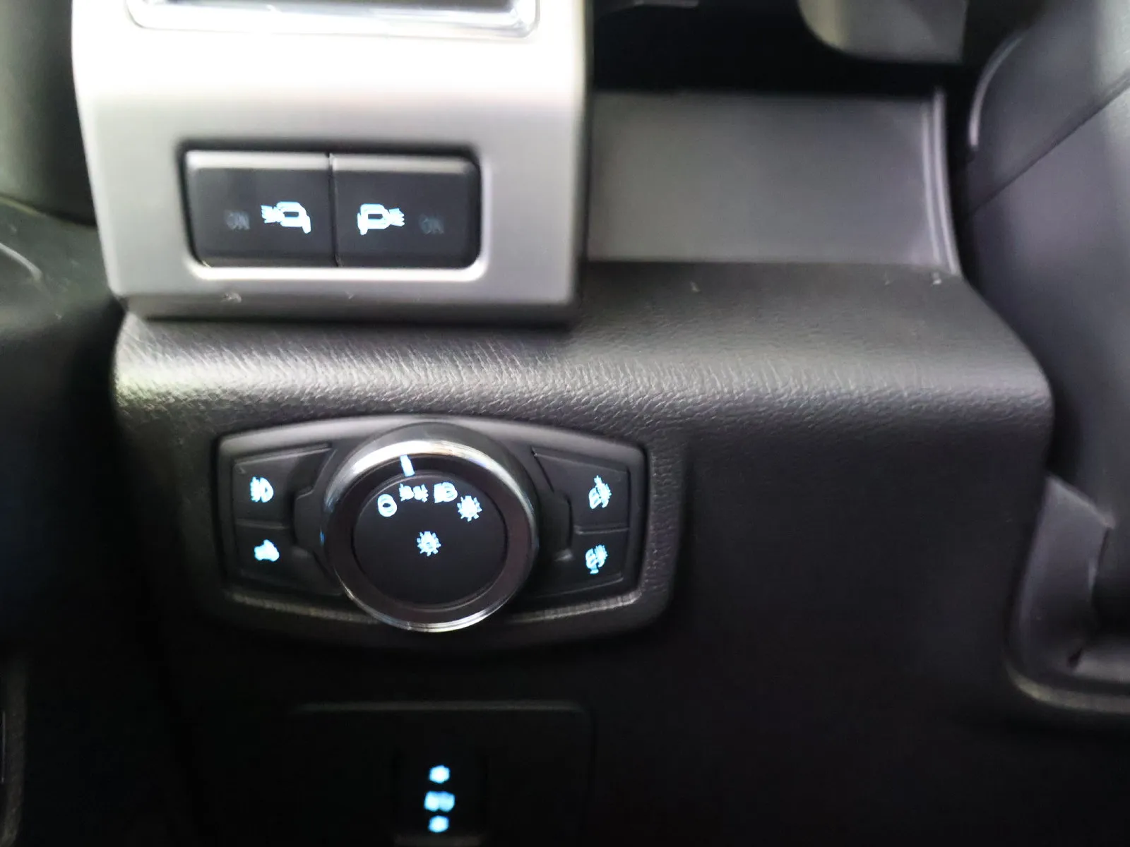 Ford F-150 photo 41