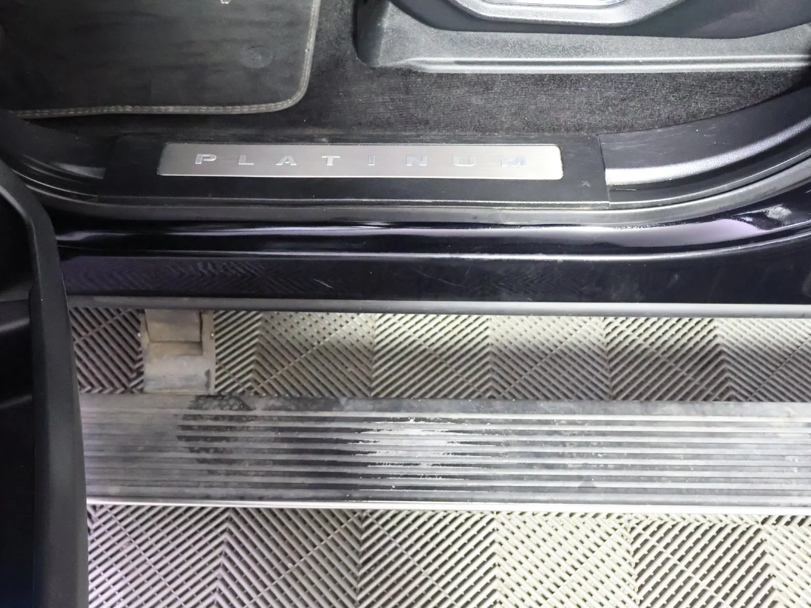 Ford F-150 photo 22