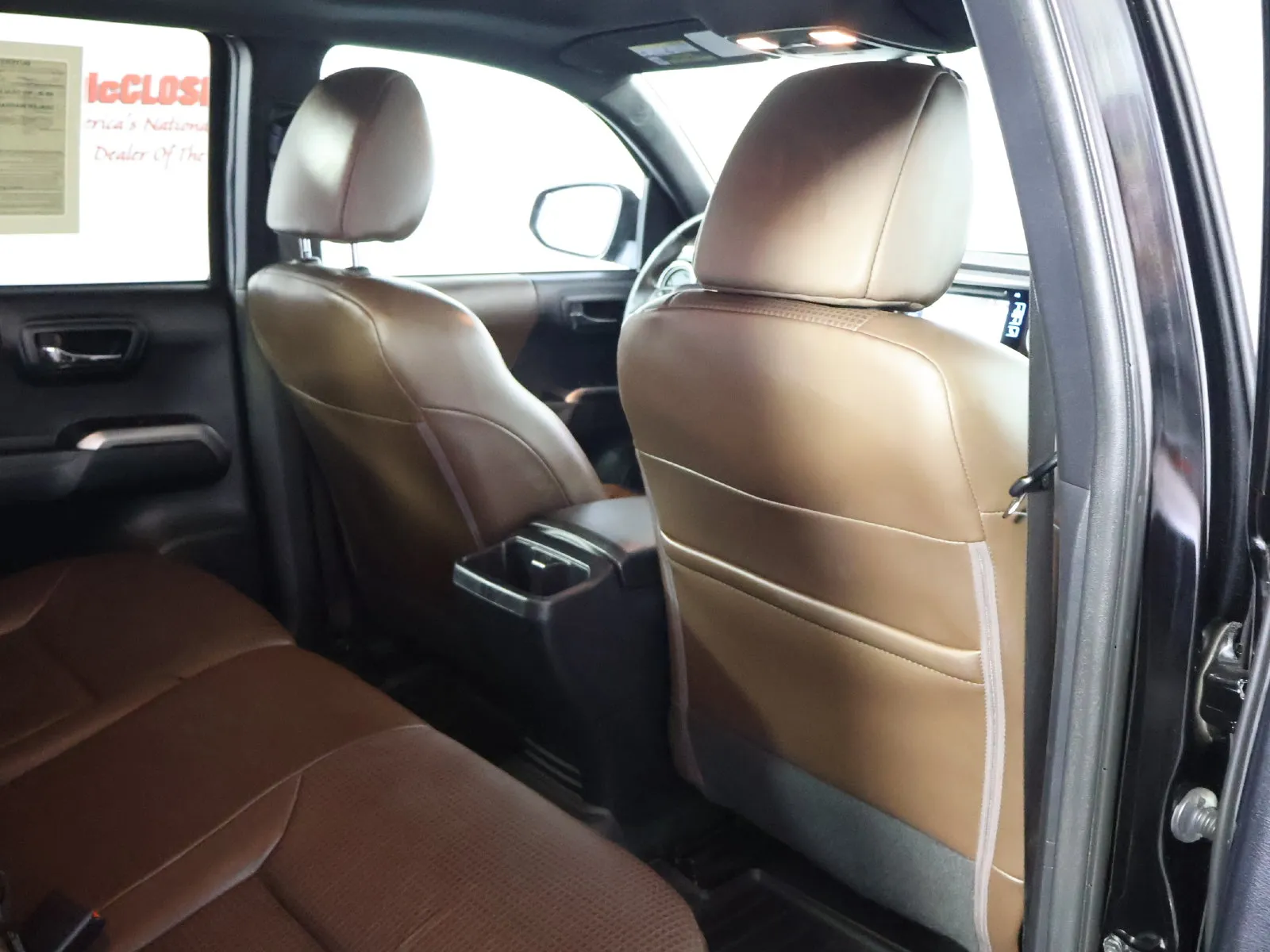 Toyota Tacoma photo 46