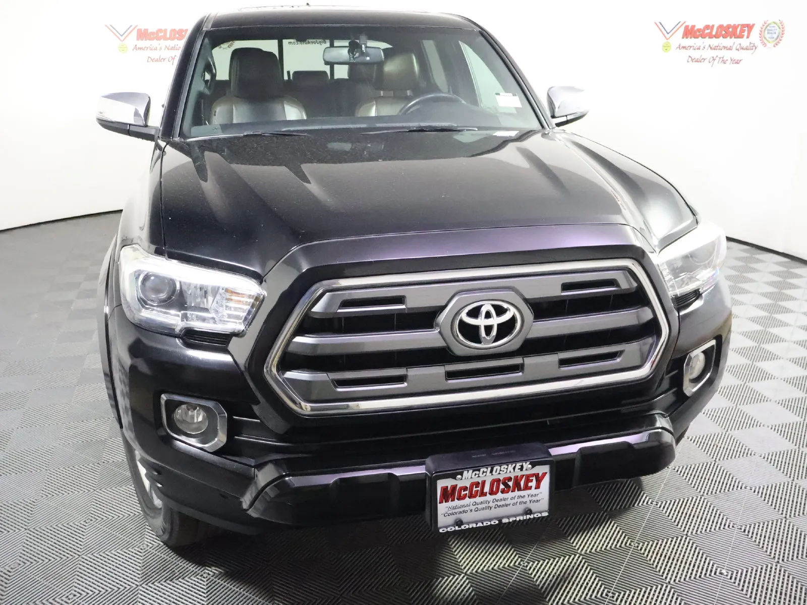 Toyota Tacoma photo 16
