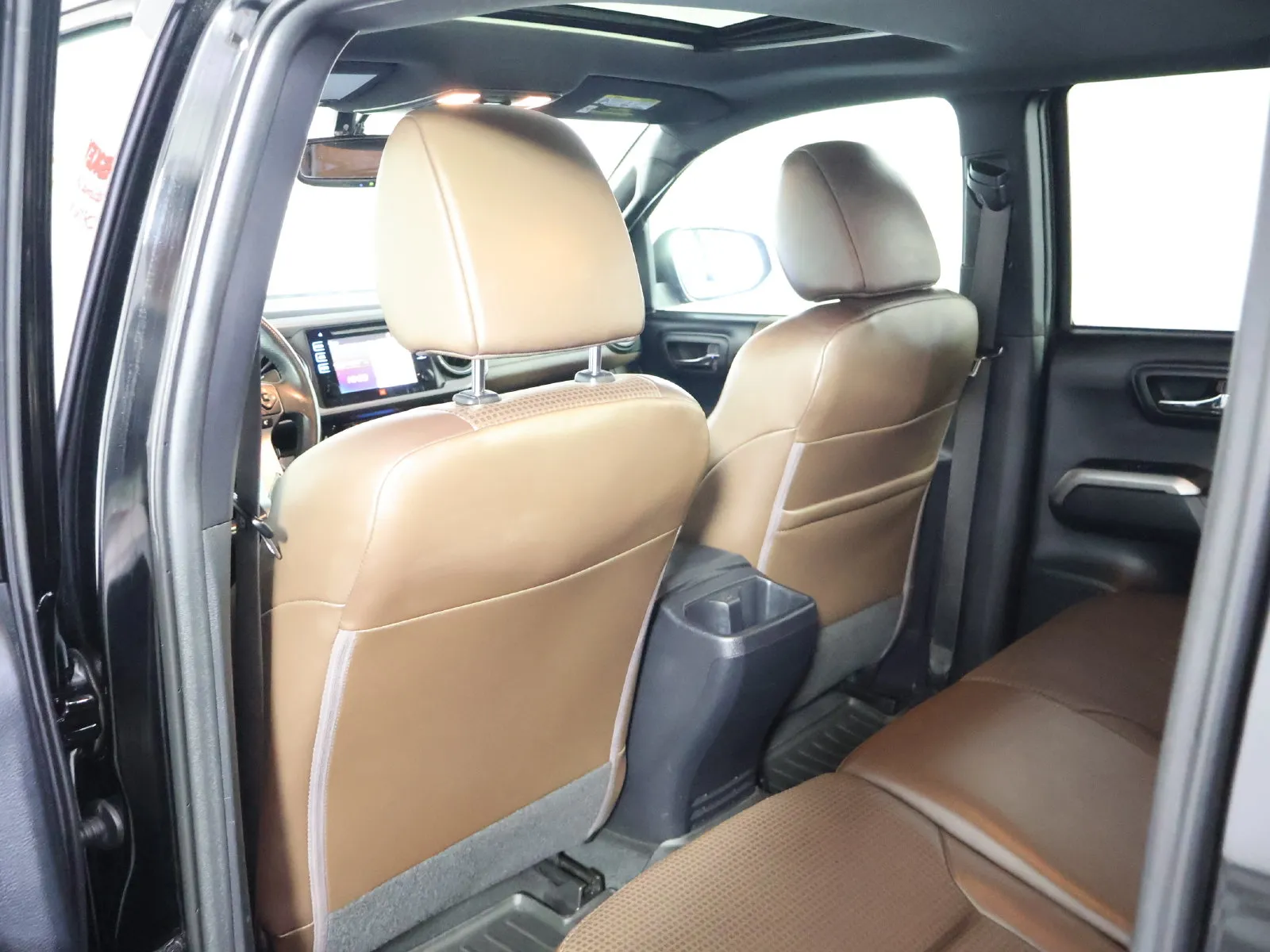 Toyota Tacoma photo 43