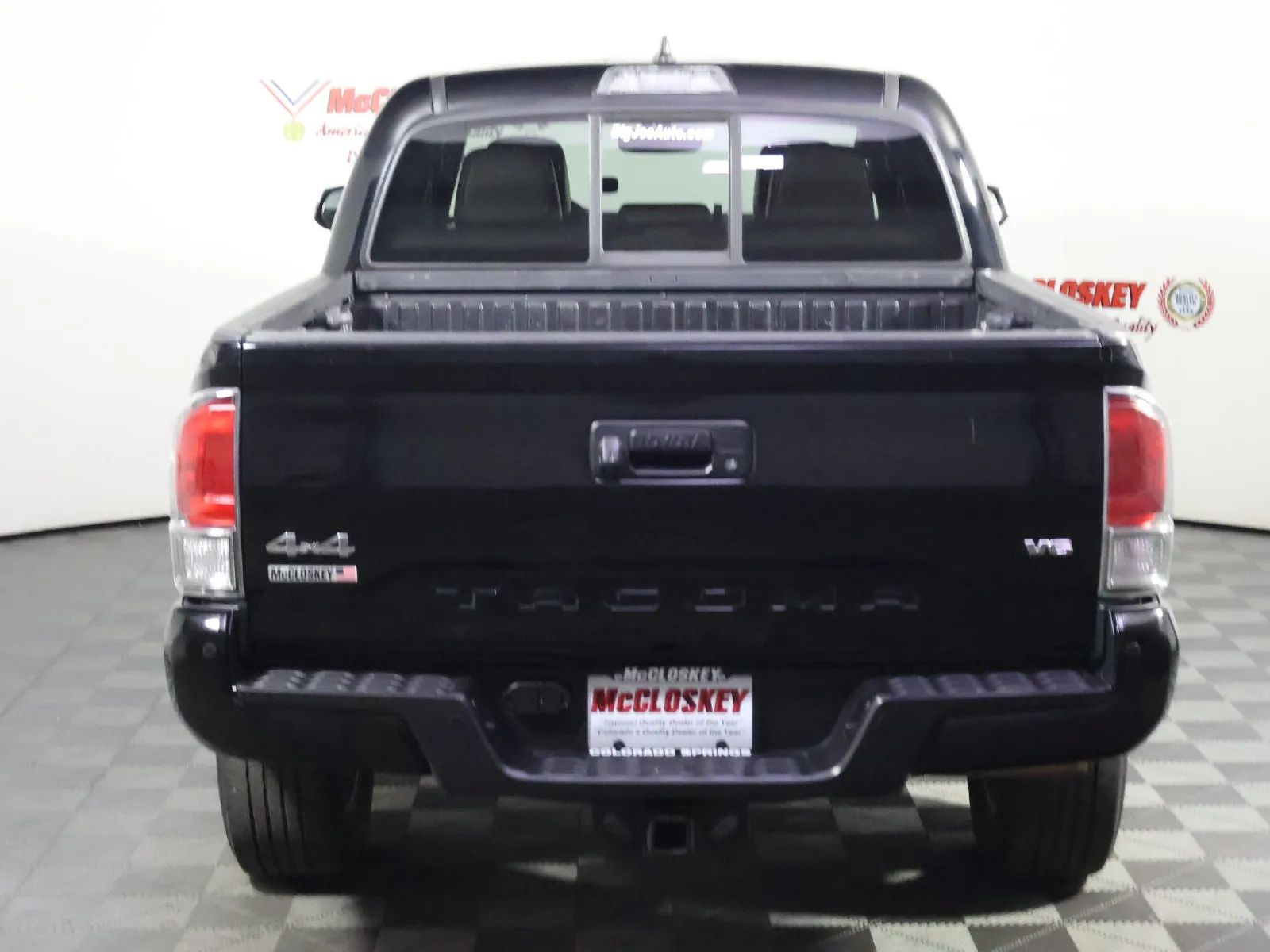 Toyota Tacoma photo 6