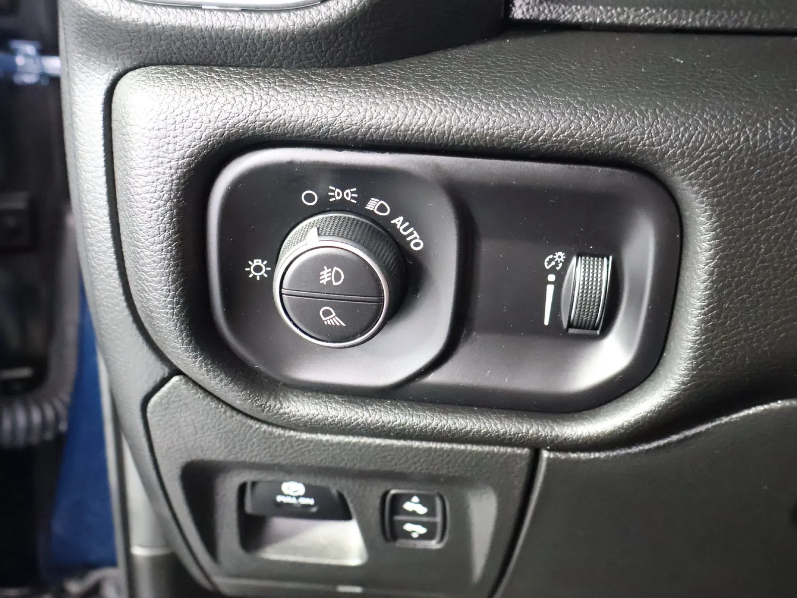 Ram 1500 photo 29
