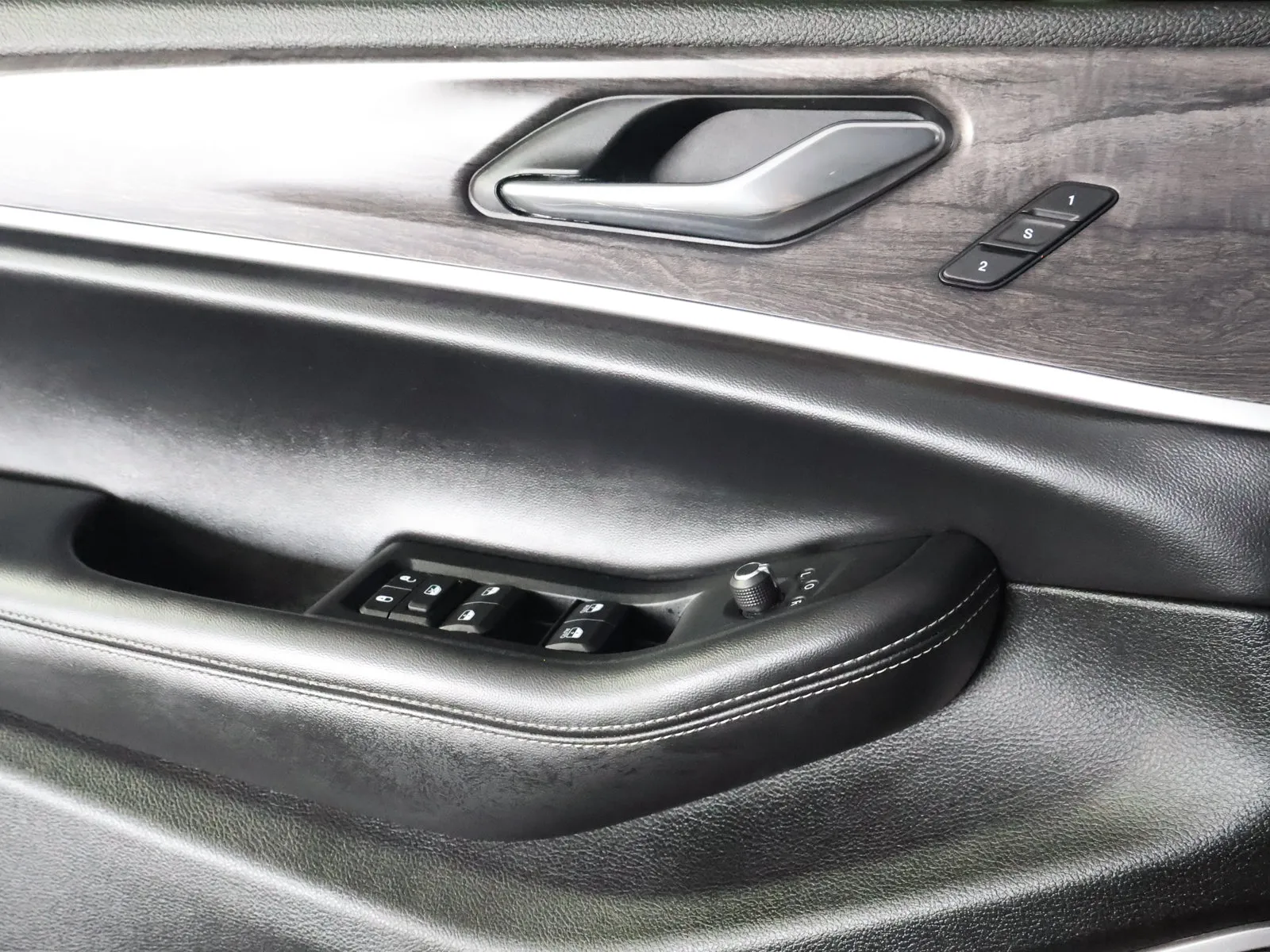 Jeep Grand Cherokee photo 58