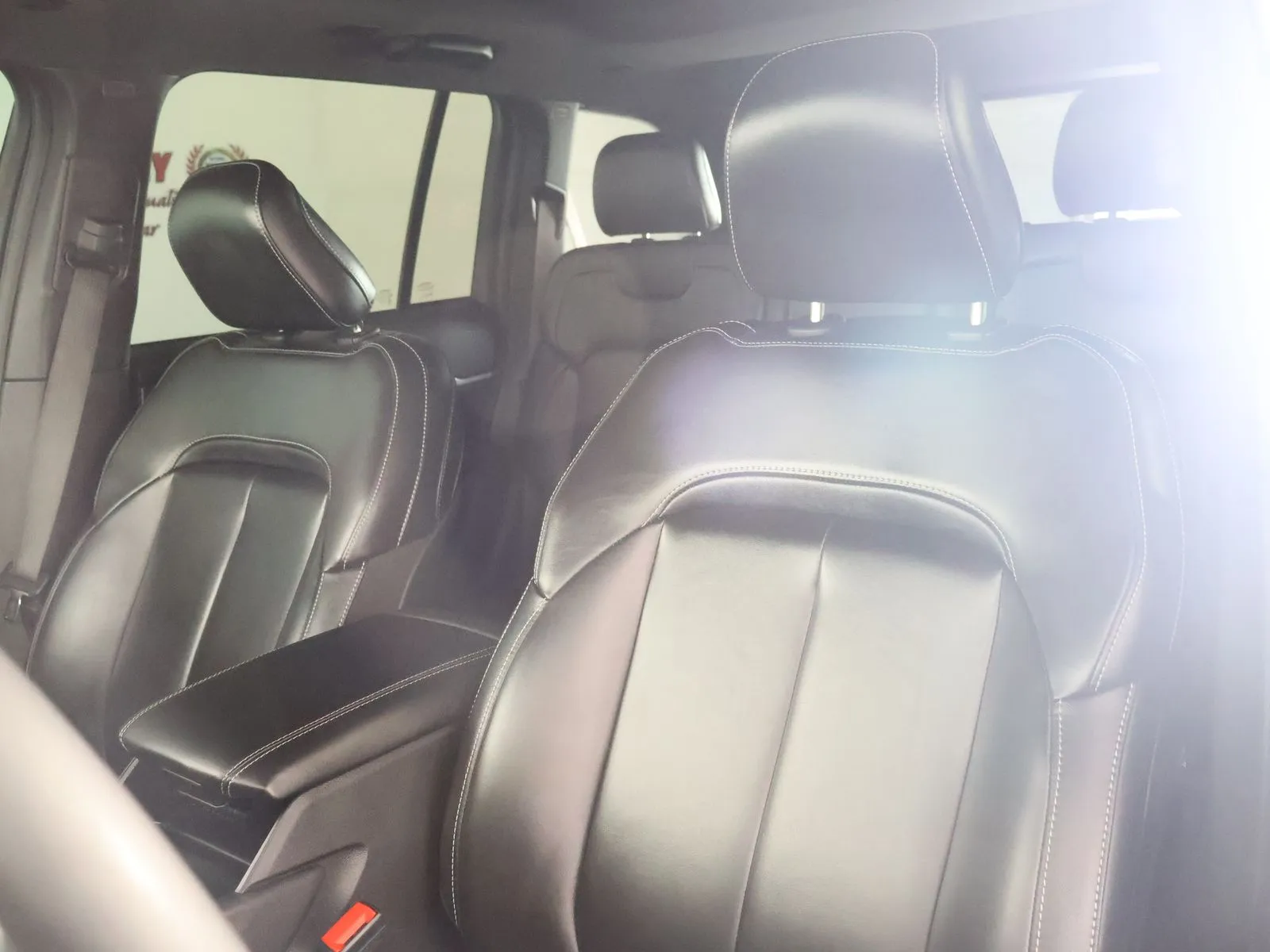 Jeep Grand Cherokee photo 23