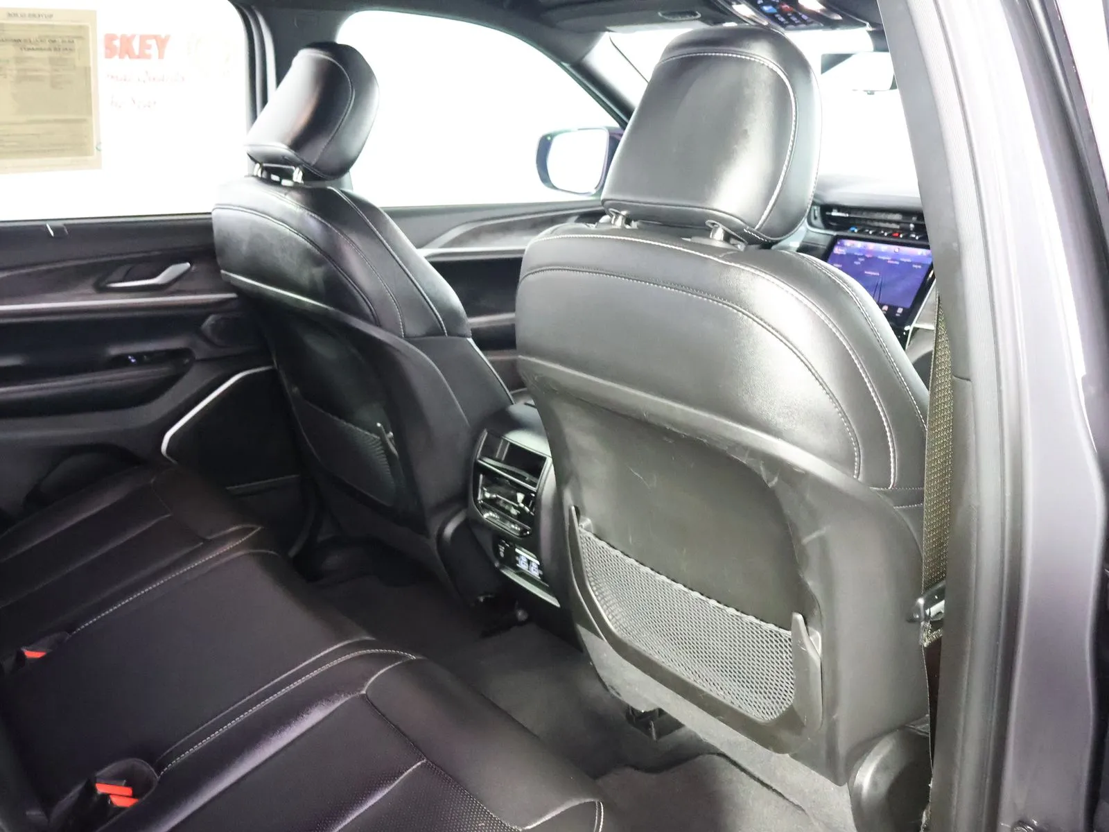 Jeep Grand Cherokee photo 51