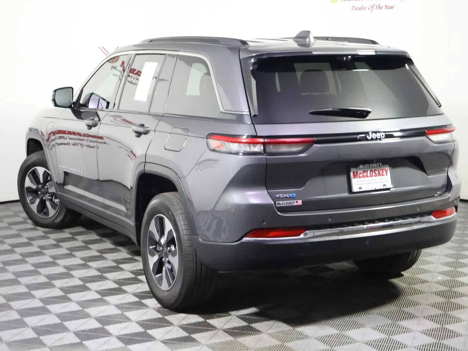 Jeep Grand Cherokee photo 15