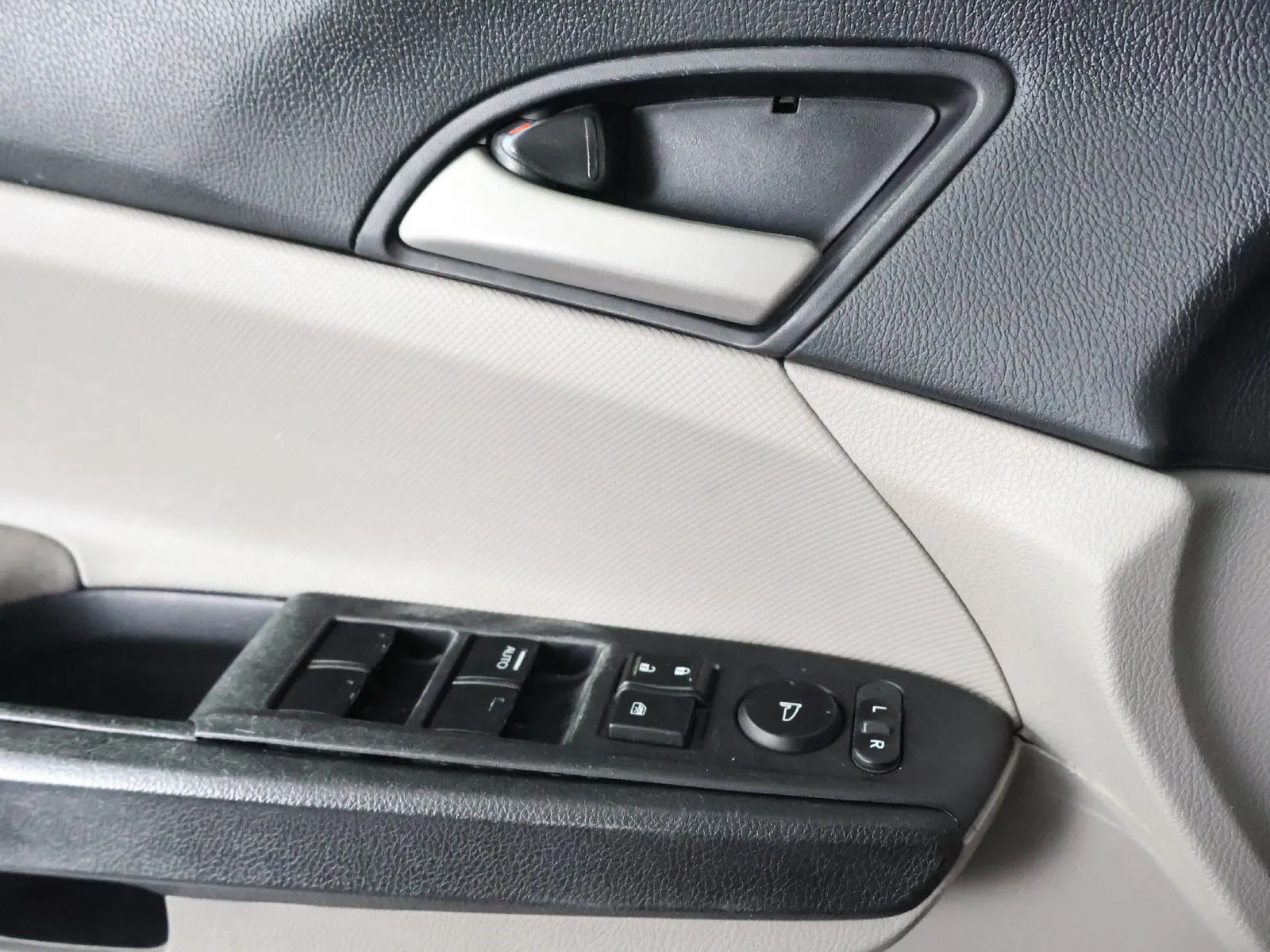 Honda Accord photo 27