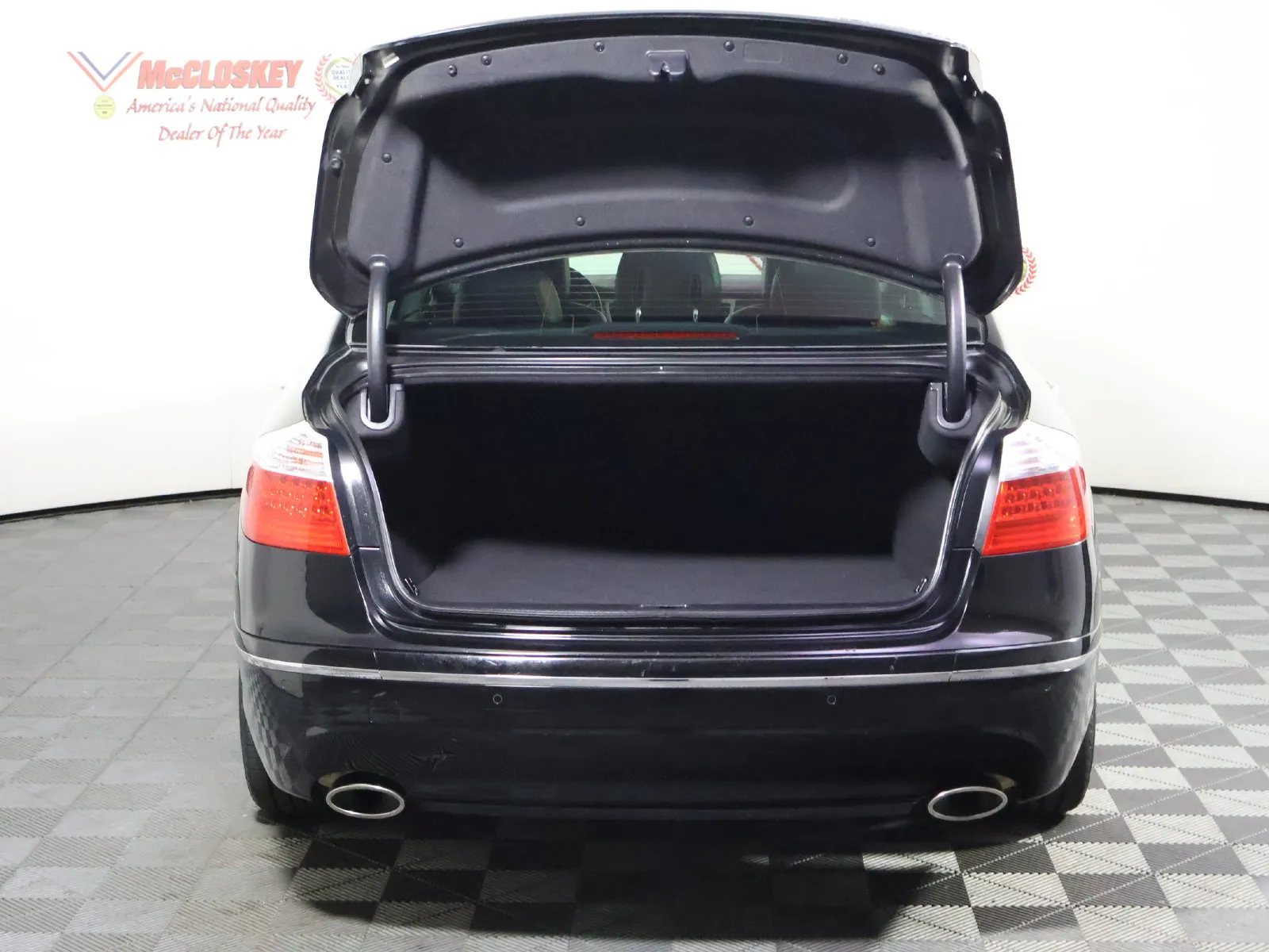 Hyundai Genesis photo 8