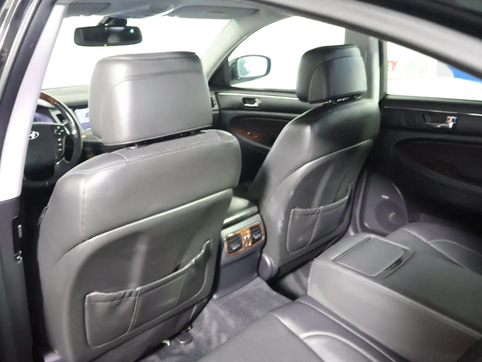 Hyundai Genesis photo 43