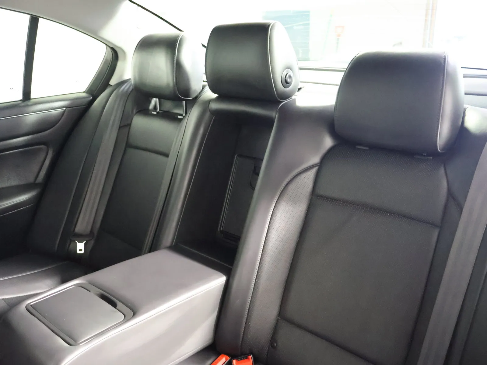 Hyundai Genesis photo 45