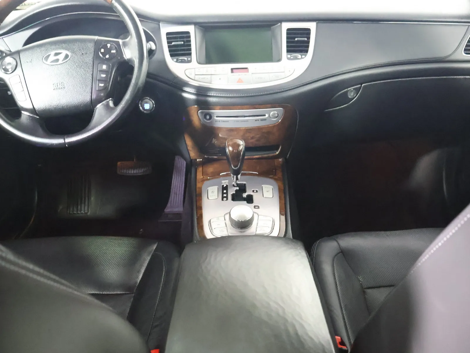 Hyundai Genesis photo 23