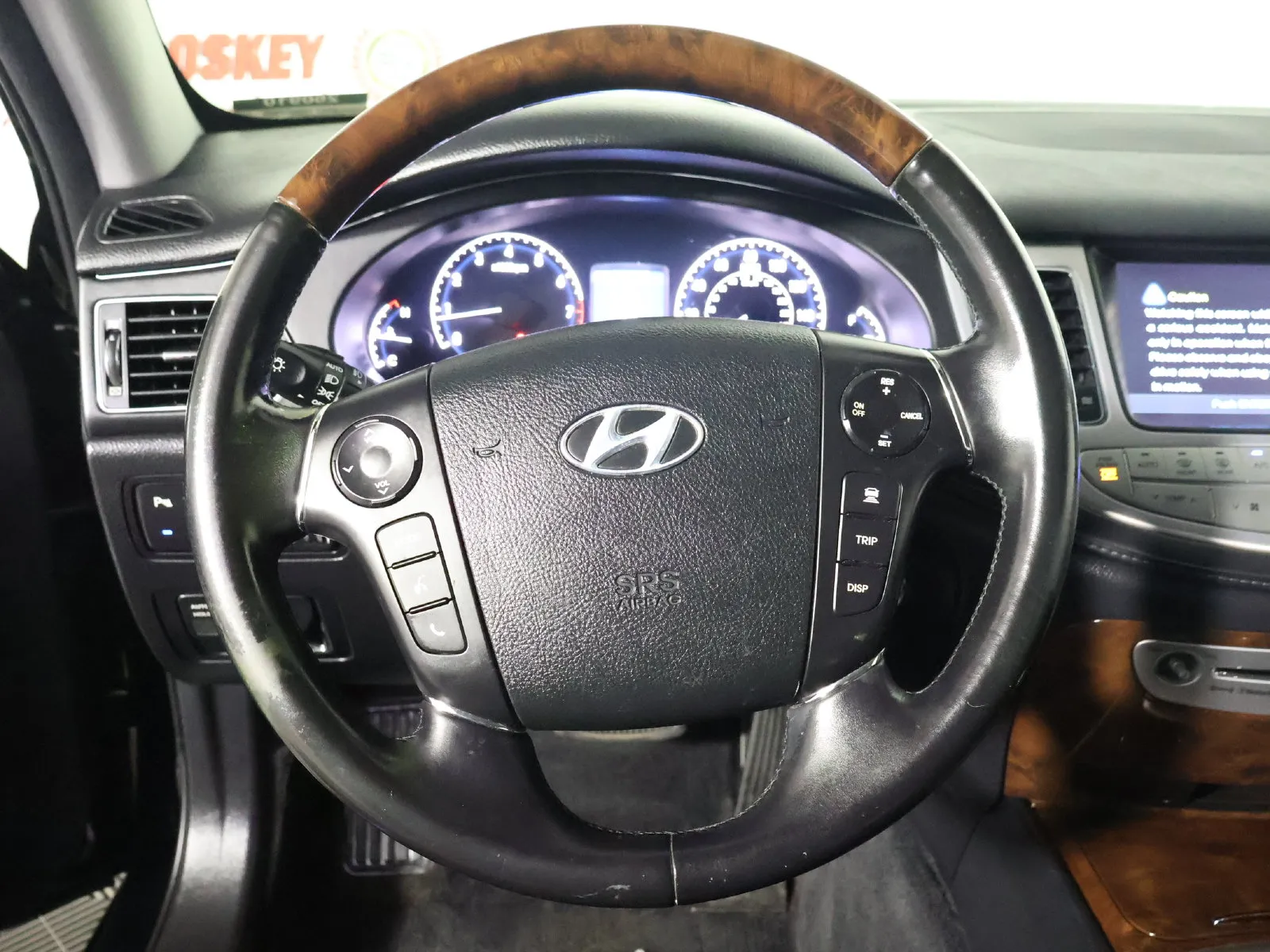 Hyundai Genesis photo 29