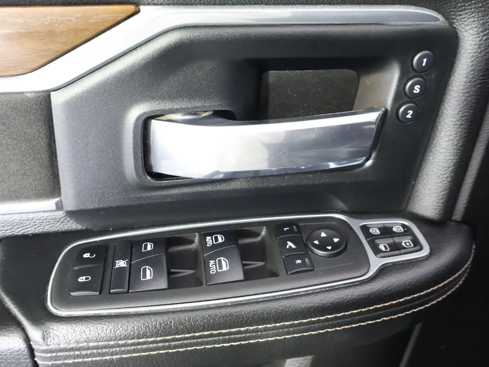 Ram 2500 photo 31