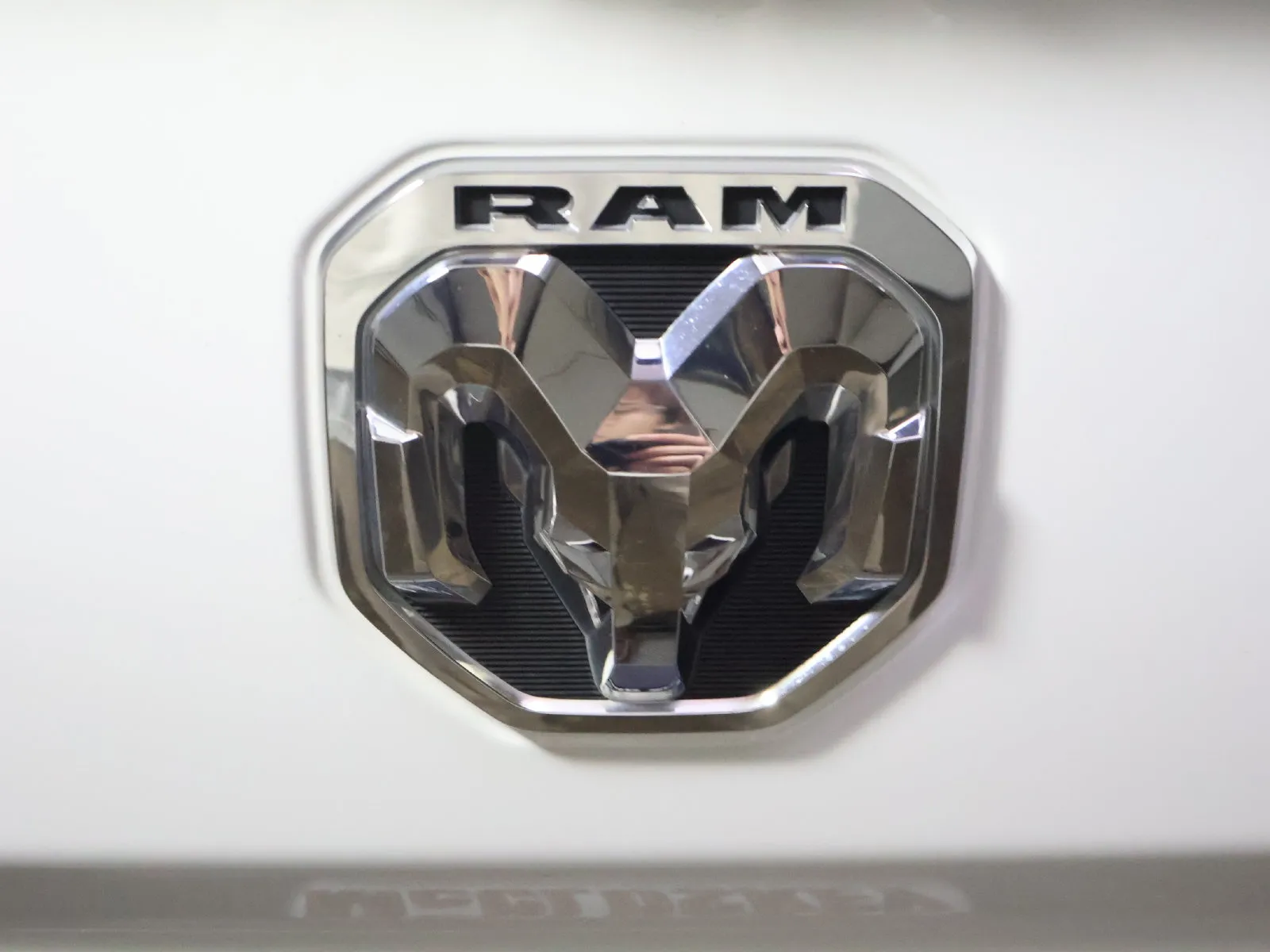 Ram 2500 photo 11