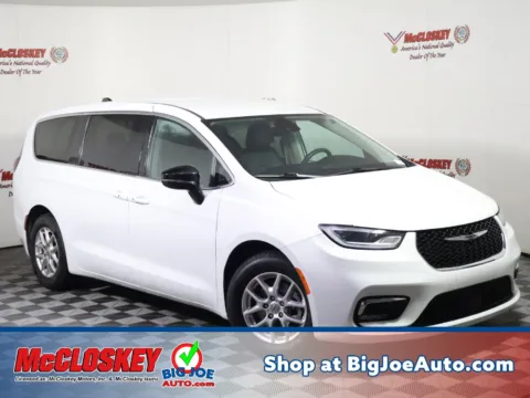 White 2024 Chrysler Pacifica Touring L for sale in Colorado Springs, CO