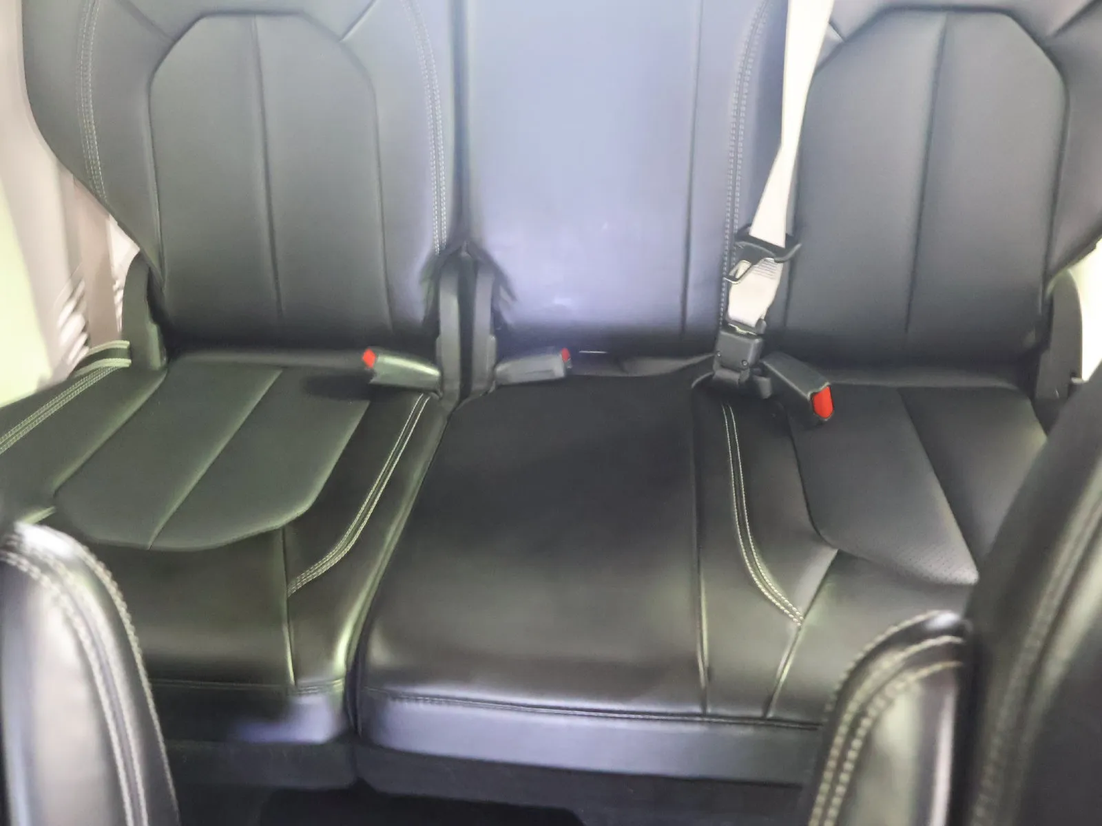 Chrysler Pacifica photo 47