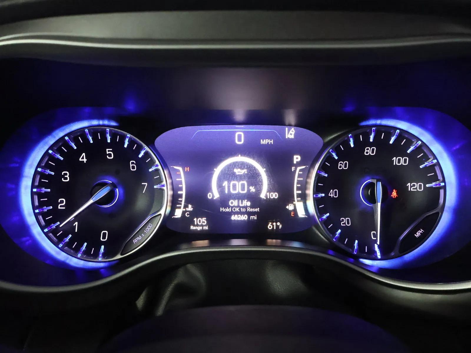 Chrysler Pacifica photo 36