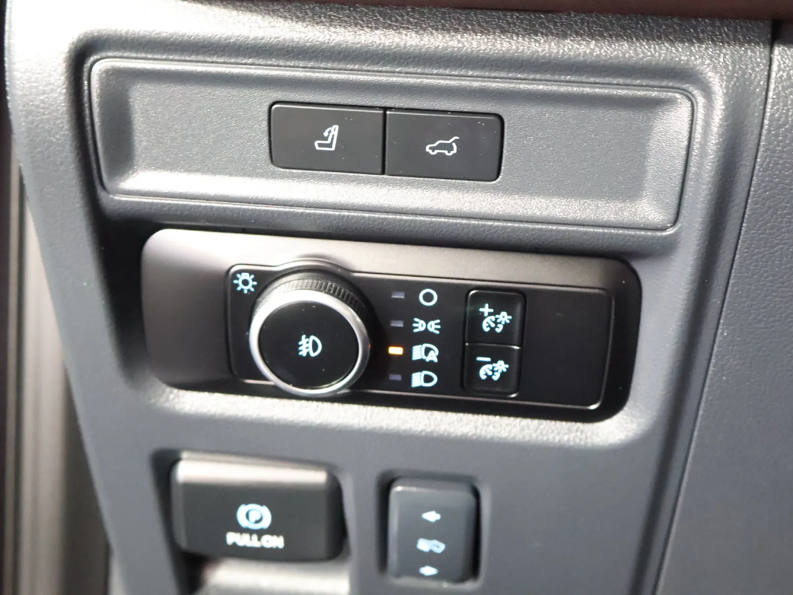 Ford Expedition photo 38