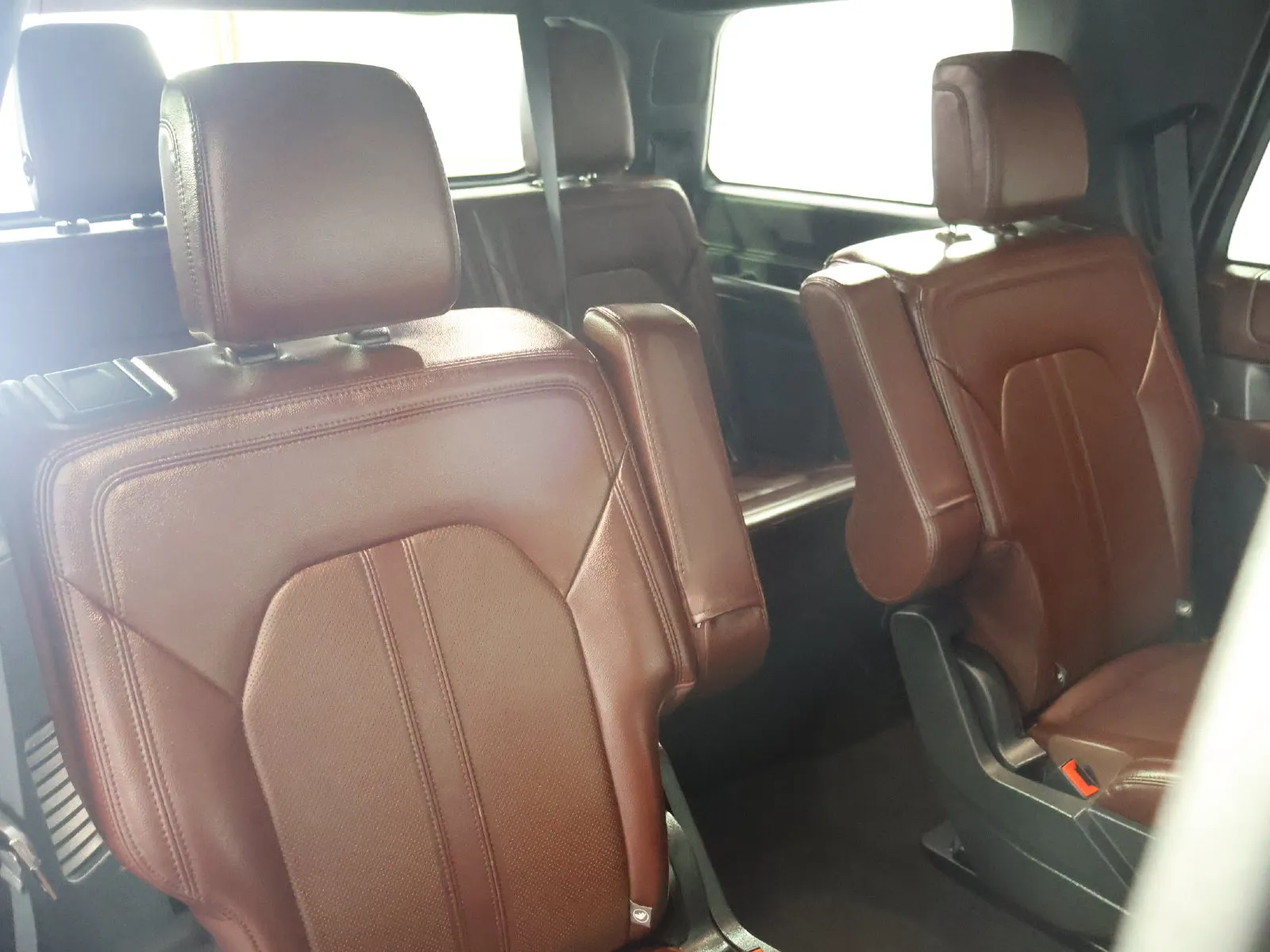 Ford Expedition photo 59