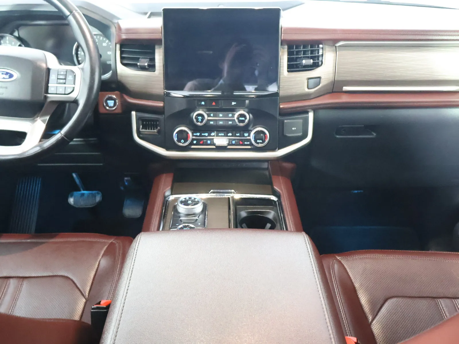 Ford Expedition photo 29