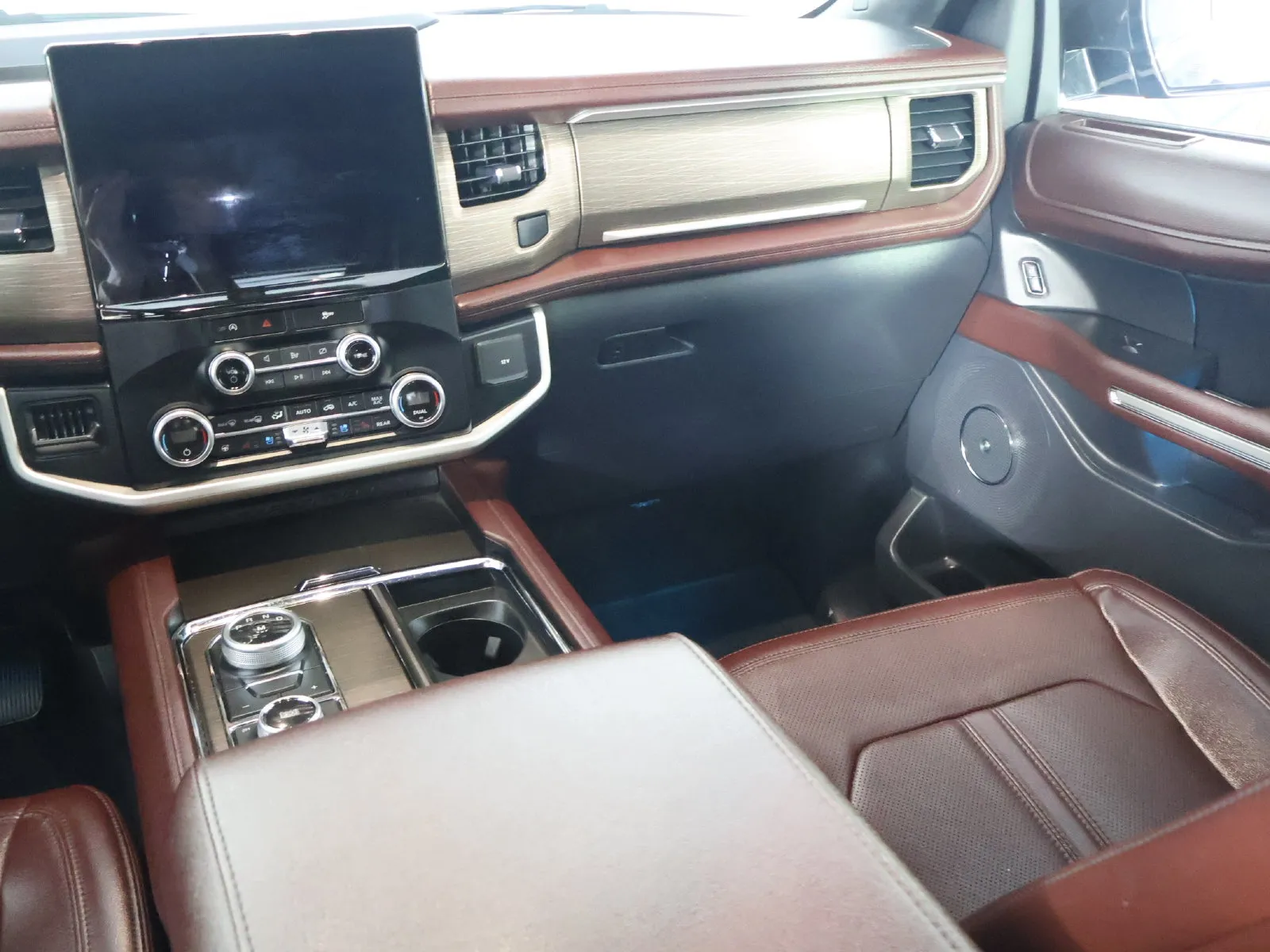 Ford Expedition photo 31