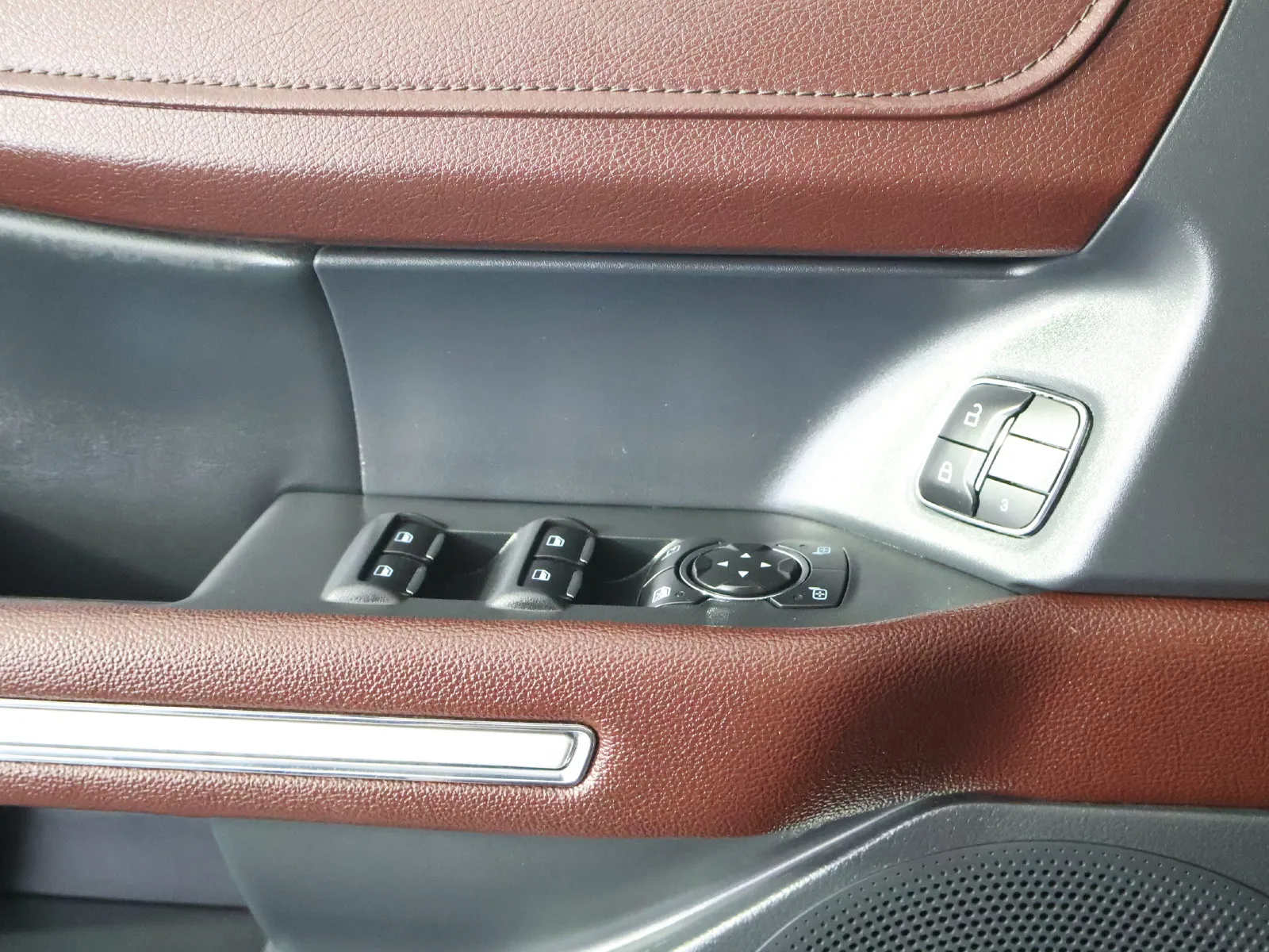 Ford Expedition photo 32