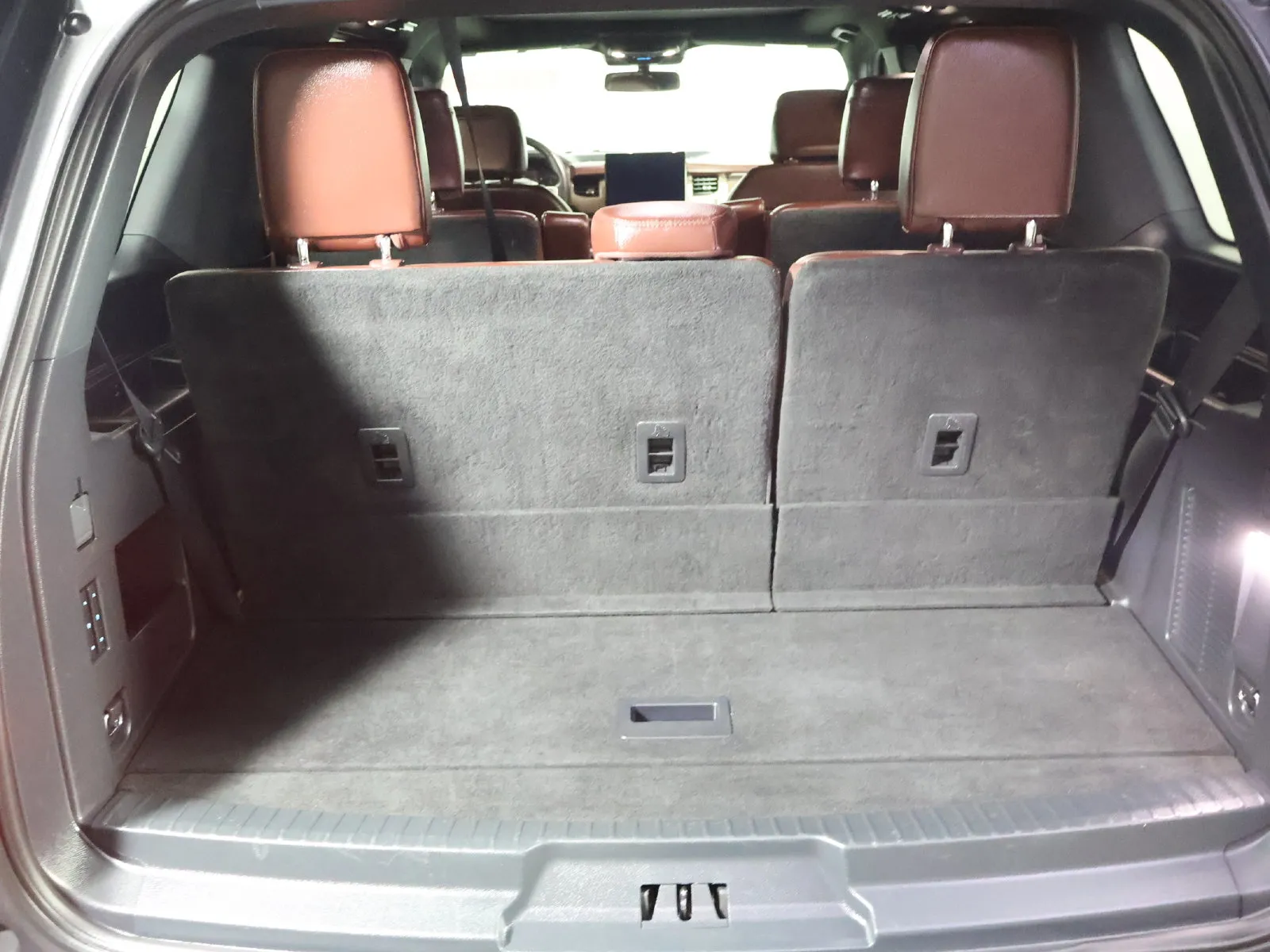 Ford Expedition photo 11