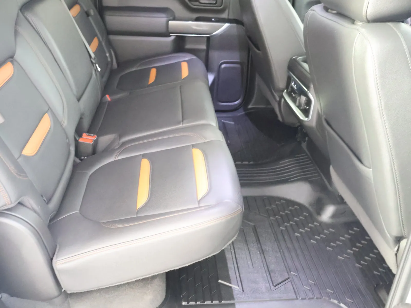 GMC Sierra photo 55