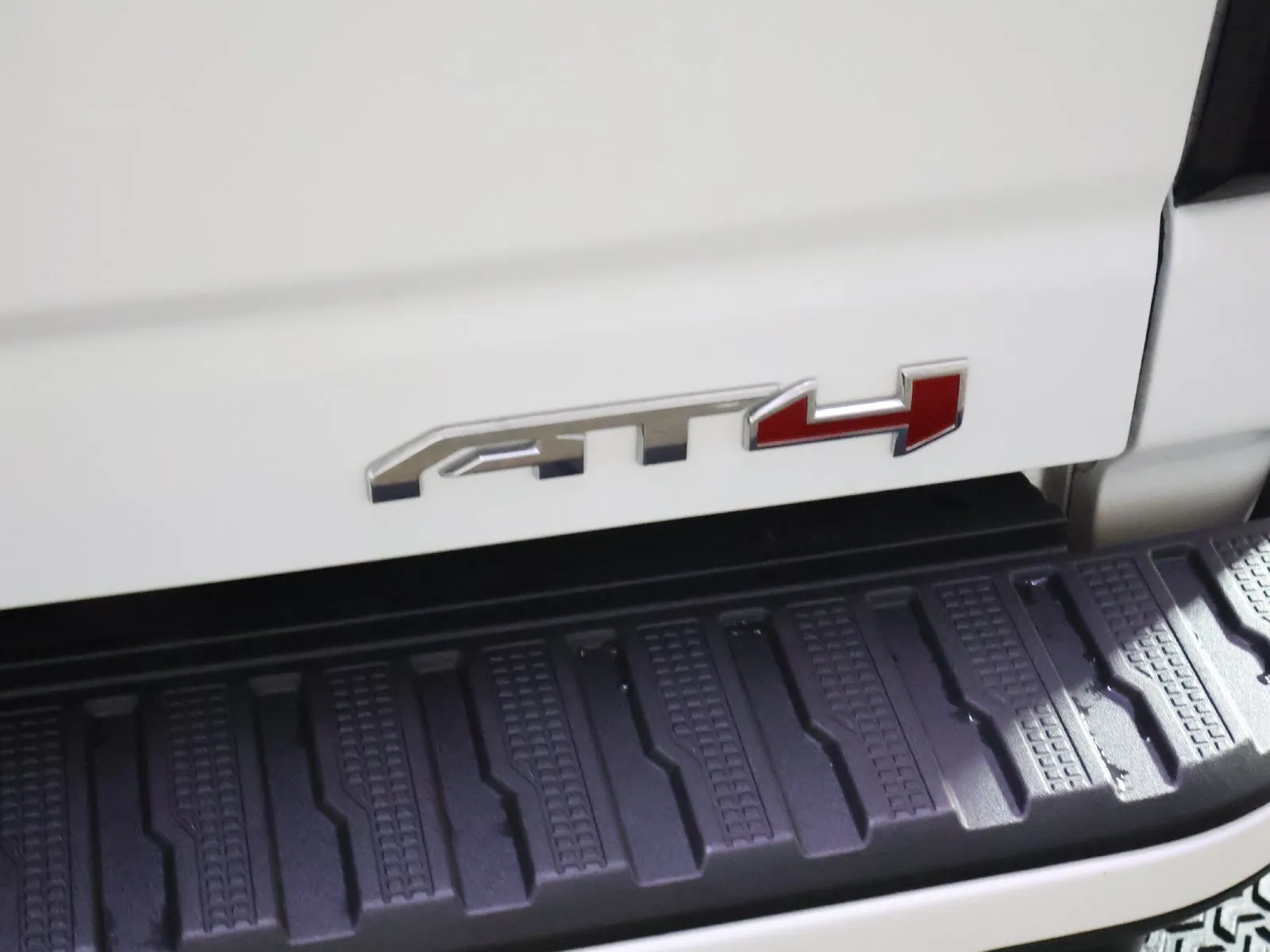 GMC Sierra photo 10