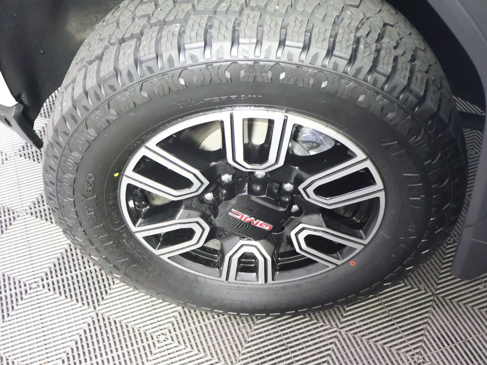 GMC Sierra photo 20