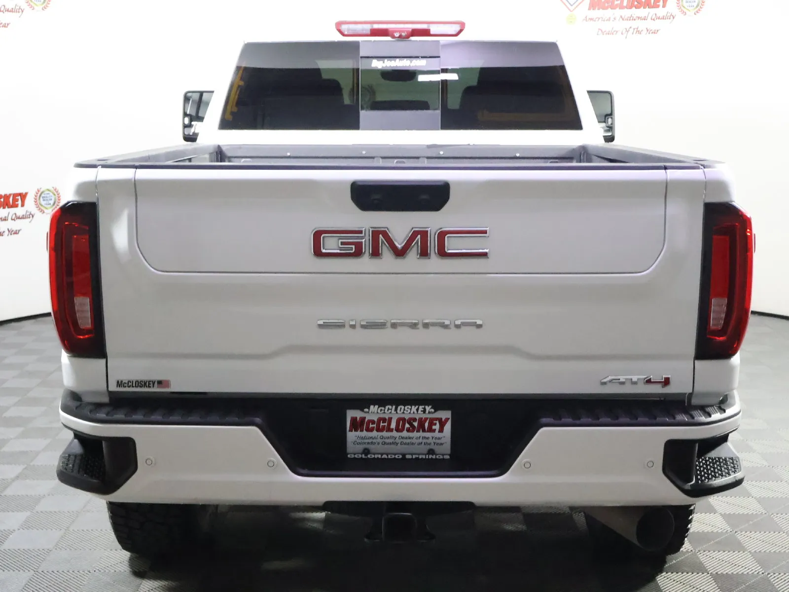 GMC Sierra photo 8