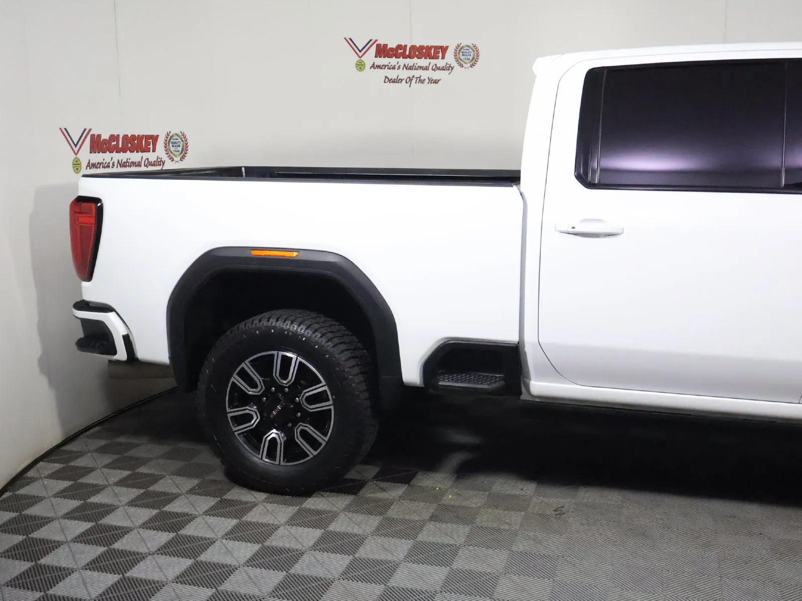 GMC Sierra photo 4
