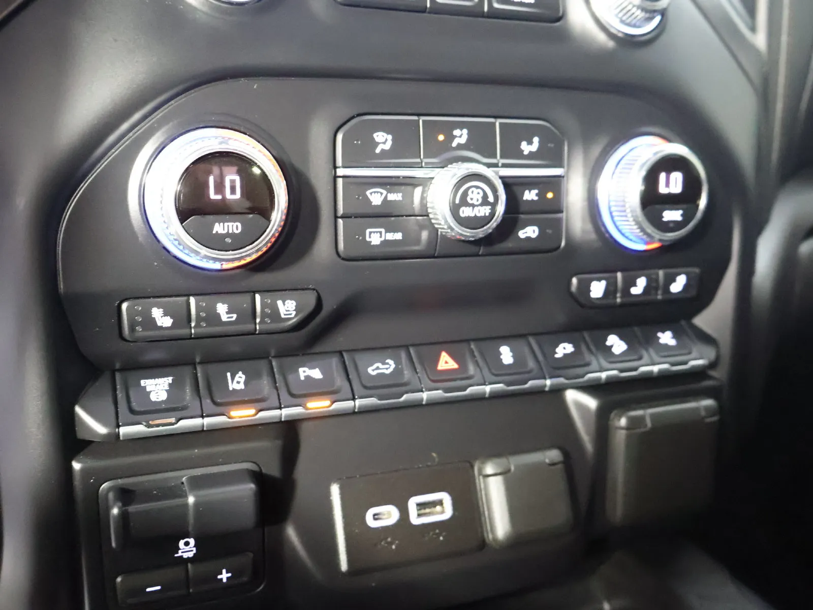 GMC Sierra photo 42