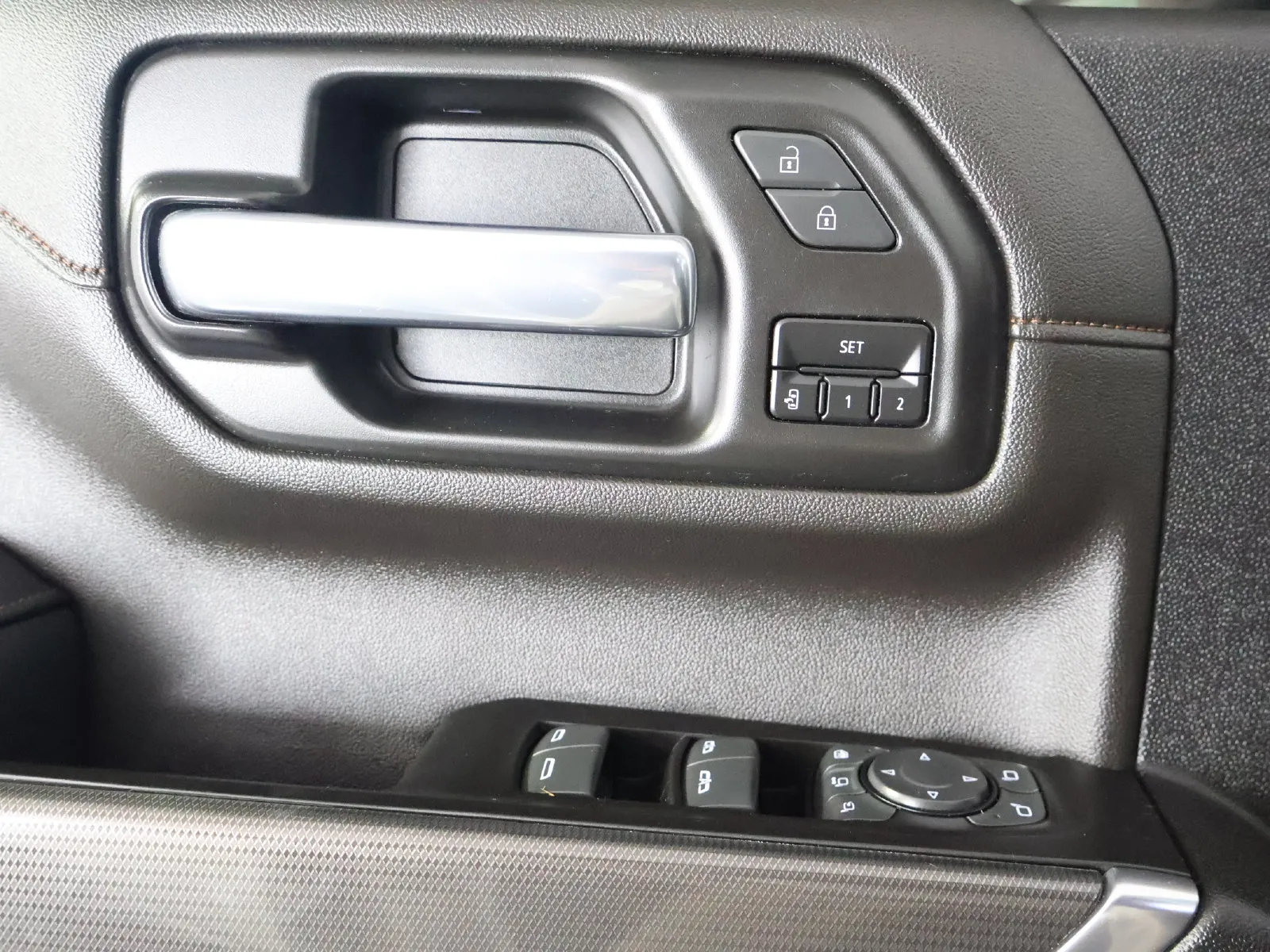 GMC Sierra photo 34