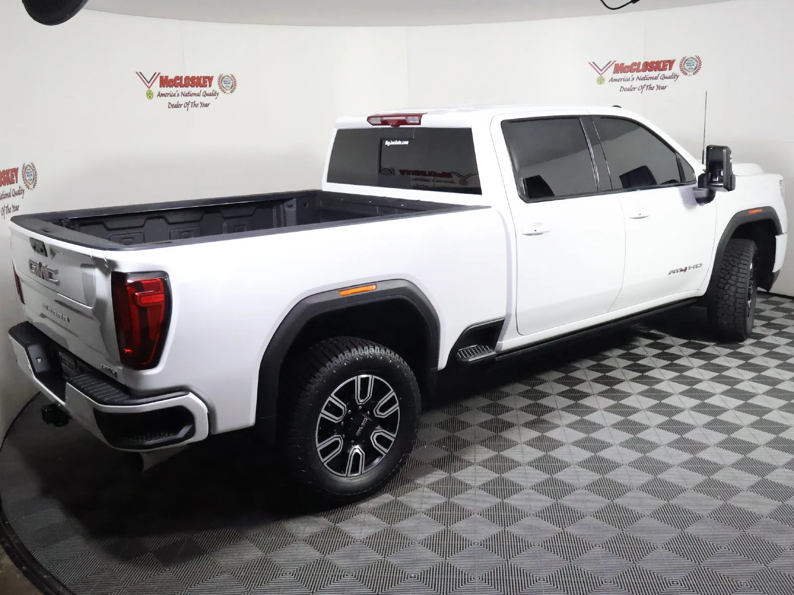 GMC Sierra photo 5
