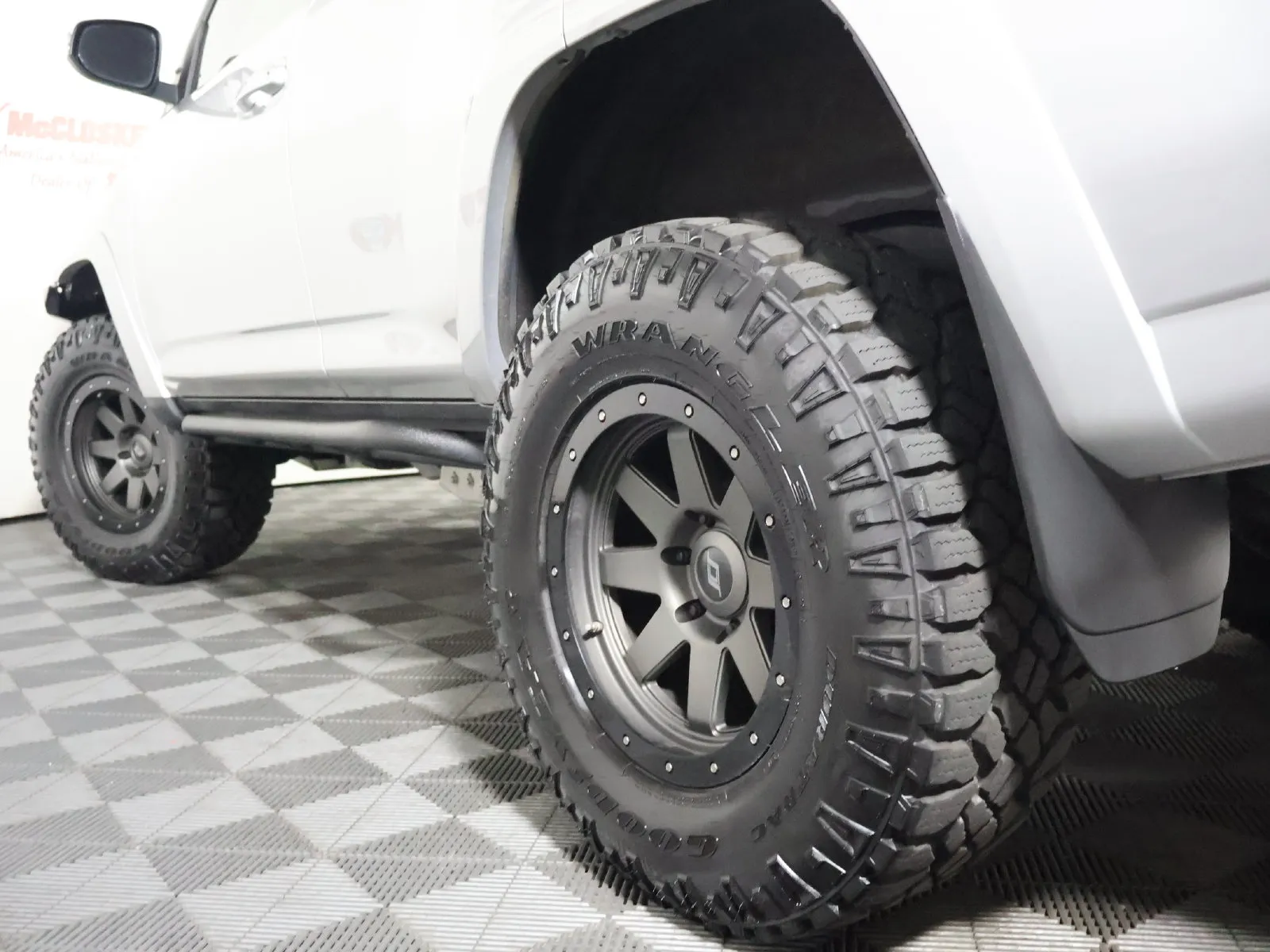 Toyota 4Runner photo 12