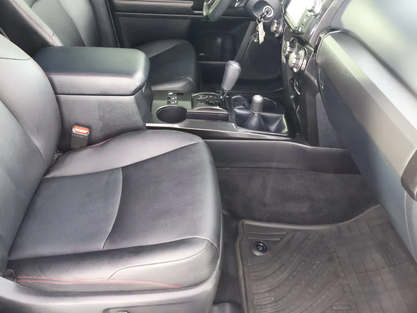 Toyota 4Runner photo 59