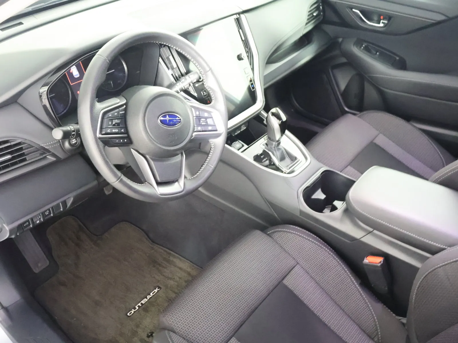 Subaru Outback photo 25